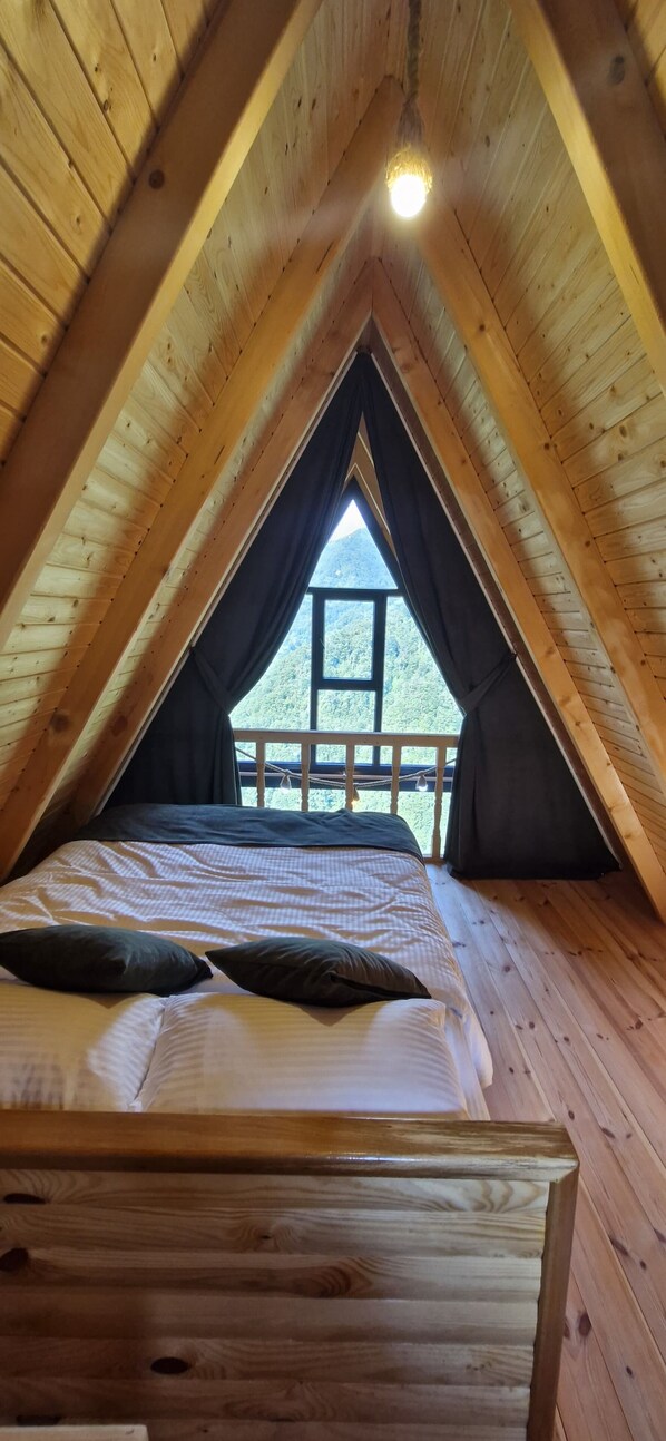 1 bedroom, iron/ironing board, WiFi