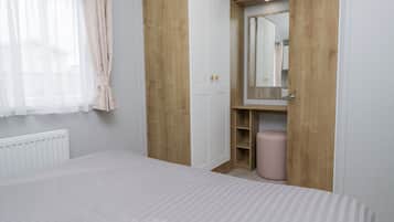 3 bedrooms, individually decorated, individually furnished, free WiFi