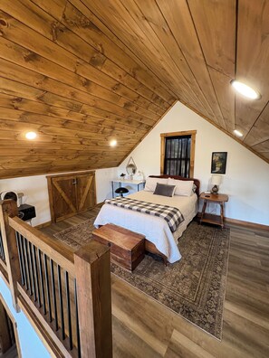 2 bedrooms, desk, free WiFi, bed sheets