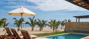 Casa Bamboo - Private Beach House