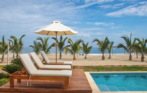 Pool - Casa Bamboo - Private Beach House (Tumbes)