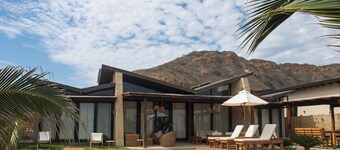 Casa Bamboo - Private Beach House