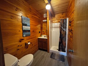 Cabin, Pets Allowed, River View | Bathroom | Towels, soap, toilet paper