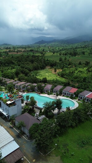 Front of property - HIDDEN LEAF RESORT (Veal Veaeng)