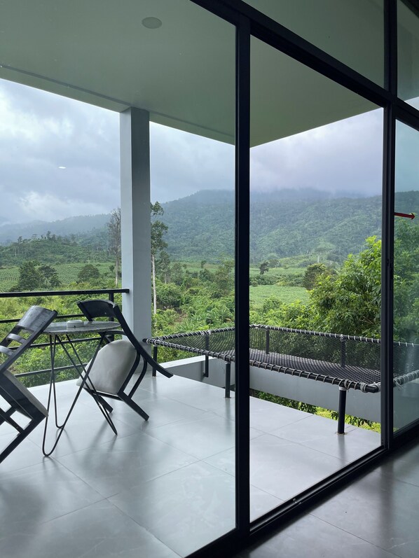 Deluxe Suite, Balcony, Mountain View