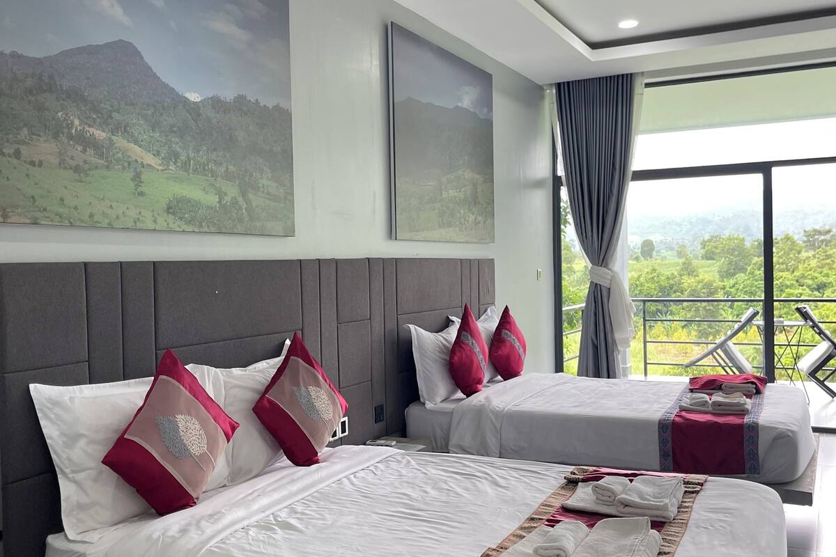 Two-Bedroom Villa Suite | Minibar, in-room safe, desk, soundproofing