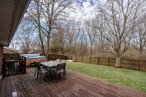 Outdoor dining - Hot Tub | Game Room | Near WPAFB & USAF Museum (Dayton)