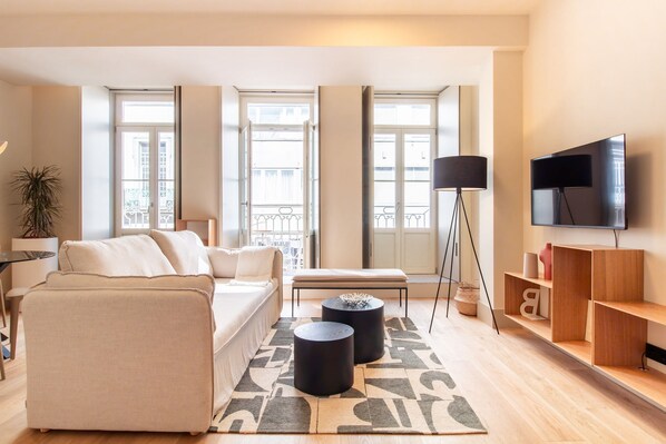 Superior-Studio, Balkon, Stadtblick | Wohnbereich