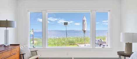 4 habitaciones, acceso a internet y ropa de cama