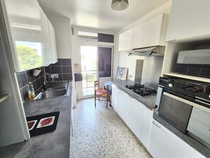 Fridge, microwave, oven, dishwasher