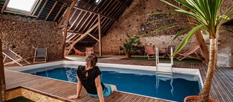 Gite with private indoor pool and relaxation area. High-speed Wi Fi
