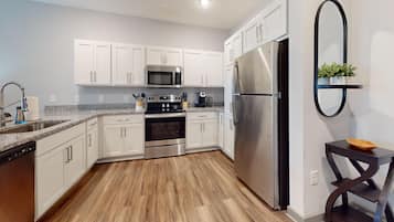 Microwave, oven, stovetop, dishwasher
