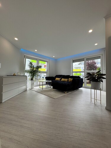 Wohlfühl-Apartment mit Terrasse, Parkplatz & WLAN