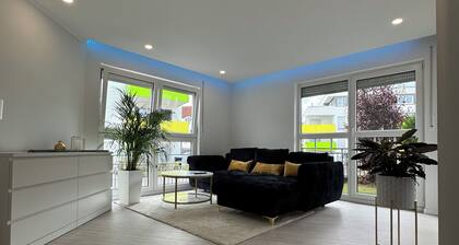 Wohlfühl-Apartment mit Terrasse, Parkplatz & WLAN