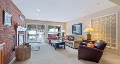 Ski-In/Out at Okemo | 3BR Ledgewood w/ Fireplace