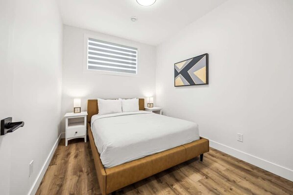 5 habitaciones, tabla de planchar con plancha, cuna de viaje y wifi