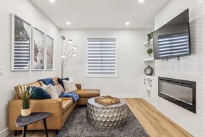 TV, fireplace, offices