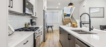 Ultimate Group Stay, 3 King Beds, 2 Suites