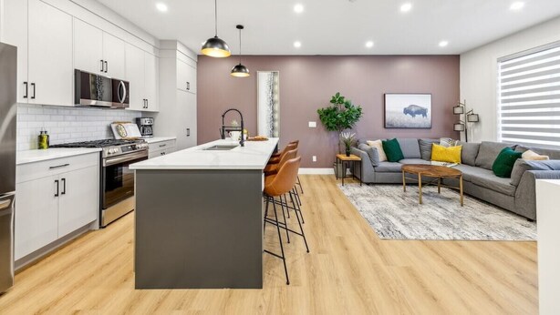 Refrigerador, microondas, horno, placa de cocina