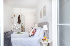 1 chambre, fer et planche à repasser, Wi-Fi, draps fournis