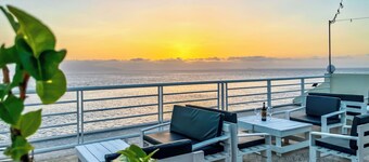Discover a charming B&B in São Filipe with Wi-Fi, AC, and stunning ocean views!