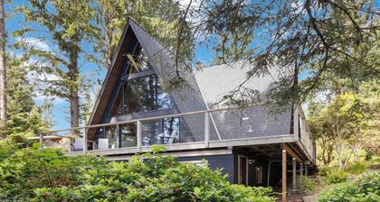 Seaside Cabin near French Beach Provincial Park