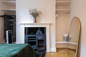 1 soveværelse, strygejern/strygebræt, internetforbindelse, sengetøj