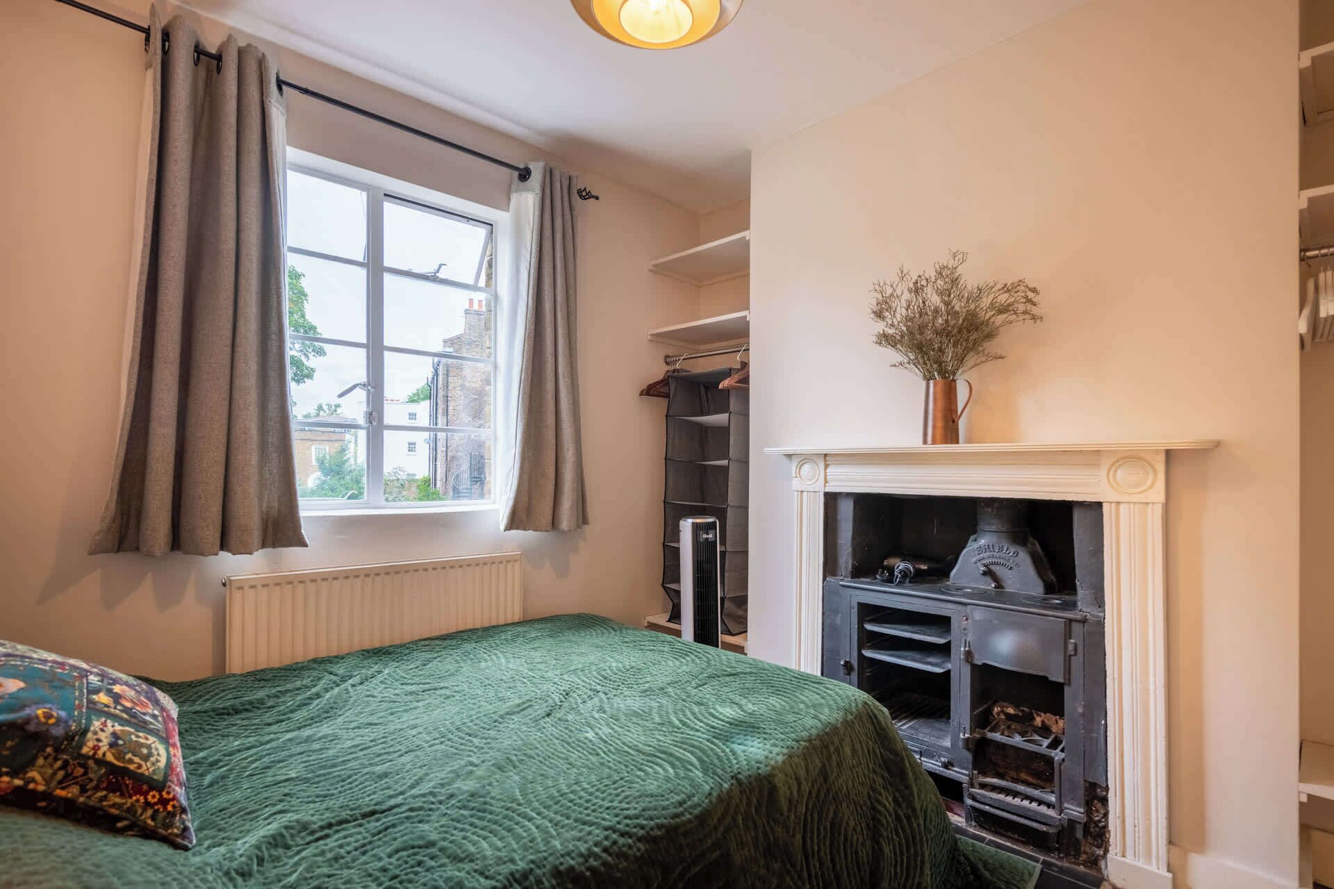 1 bedroom, iron/ironing board, internet, bed sheets