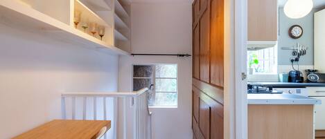 Refrigerador, horno, parrilla de estufa y lavavajillas