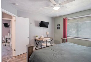 8 bedrooms, iron/ironing board, WiFi