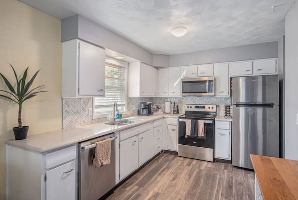 Microwave, oven, stovetop, dishwasher