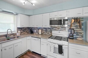 Microwave, oven, stovetop, dishwasher