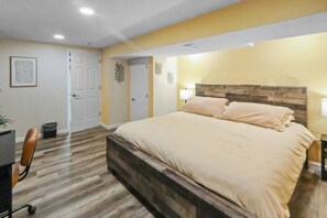 4 habitaciones, tabla de planchar con plancha, wifi y ropa de cama