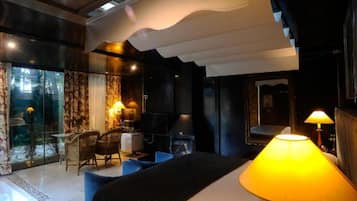 Grand Suite, 1 King Bed, Private Pool, Garden View | Premium bedding, down comforters, memory foam beds