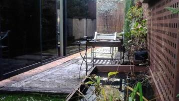 Deluxe Suite, 1 King Bed, Jetted Tub, Garden View | View from room