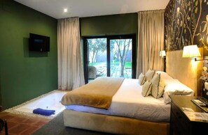 Grand Suite, 1 King Bed, Private Pool, Garden View | Premium bedding, down duvets, memory-foam beds, individually decorated - Hotel Boutique Pinar by Bossh Hotels (Jábaga)