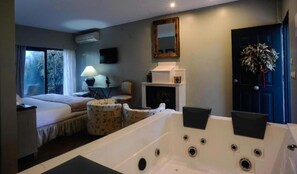 Grand Suite, 1 King Bed, Private Pool, Courtyard View | Premium bedding, down comforters, memory foam beds