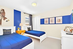 8 chambres, fer et planche à repasser, draps fournis