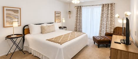 3 bedrooms, iron/ironing board, bed sheets