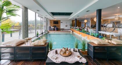 Appartement 'Vacances De RĂȘves' avec Vue sur la Montagne, Piscine intĂ©rieure, au pieds des pistes