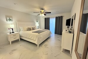 3 slaapkamers, een strijkplank/strijkijzer, beddengoed