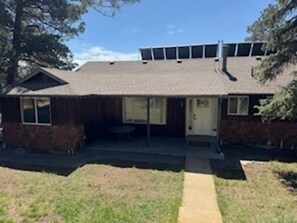 Exterior - Beautiful, newly renovated mountain home. (Golden)