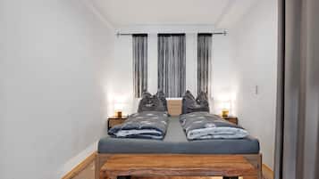 1 Schlafzimmer, Schreibtisch, WLAN, Bettwäsche