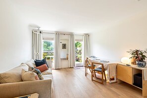 Apartamento (Modern Borough Retreat with Private T) | Sala de estar