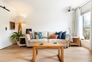 Exterior - Modern Borough Retreat With Private Terrace (London)