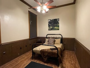 2 bedrooms, bed sheets