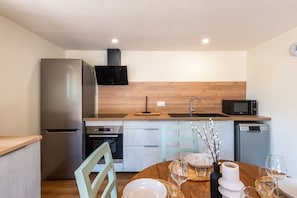 Fridge, microwave, oven, dishwasher