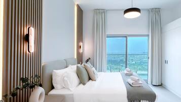 Iron/ironing board, internet, bed sheets