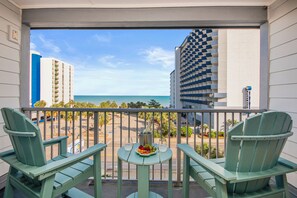 Property grounds - NEW updated oceanview family-friendly 1 BR with pools lazy river stunning views! (Myrtle Beach)