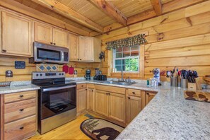 Casa, varias camas, hidromasaje, vista al jardín (Beary Nice to Meet You!) | Cocina privada